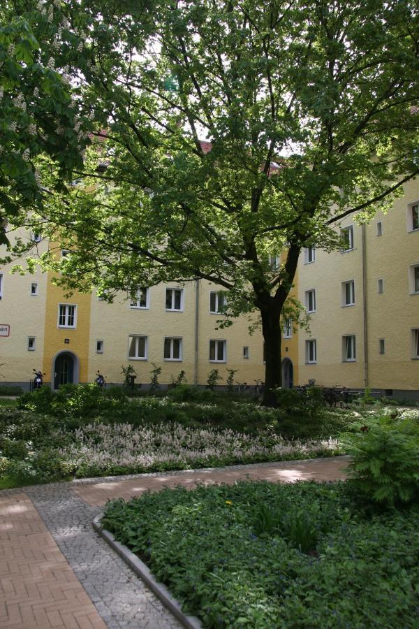 Apartment Prenzlauer Berg Berlino Esterno foto